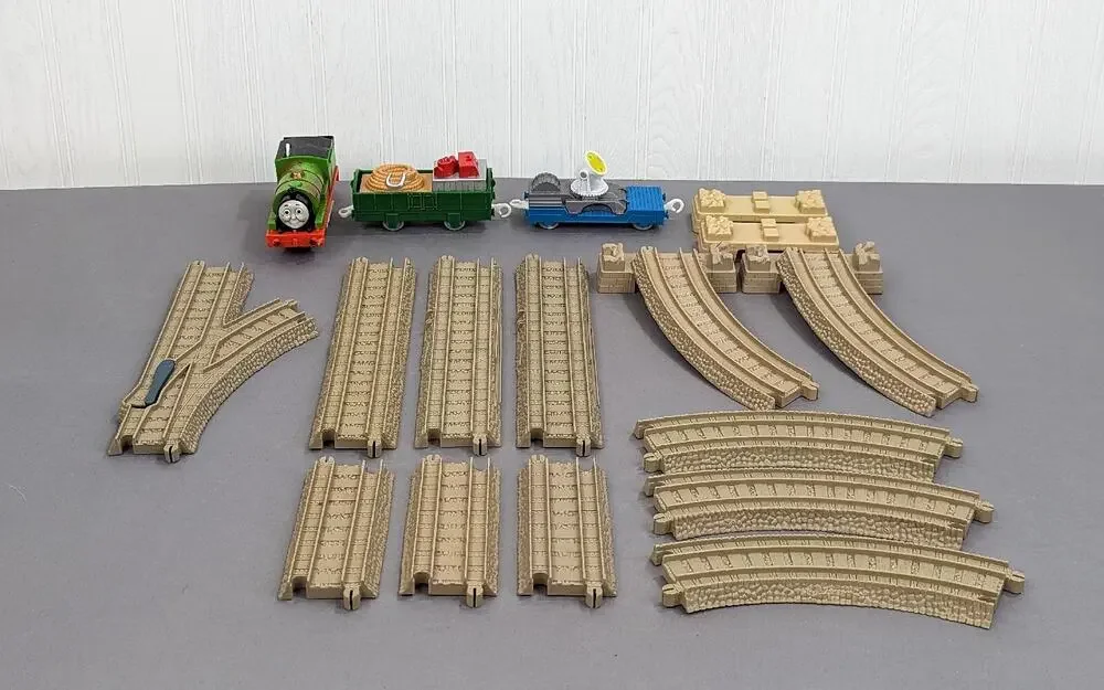 Thomas & Friends Trackmaster Lower Tidmouth Station Tracks 09 Motorized Percy